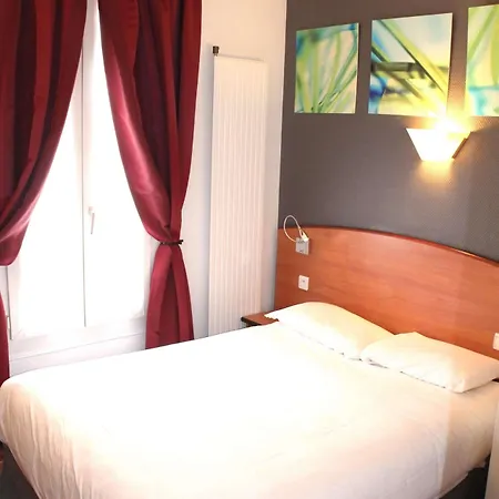 מלון Kyriad Xiii Italie Gobelins 3*