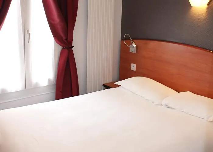 Kyriad Xiii Italie Gobelins Paryż