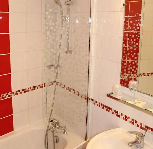 Kyriad Xiii Italie Gobelins Hotel 3*