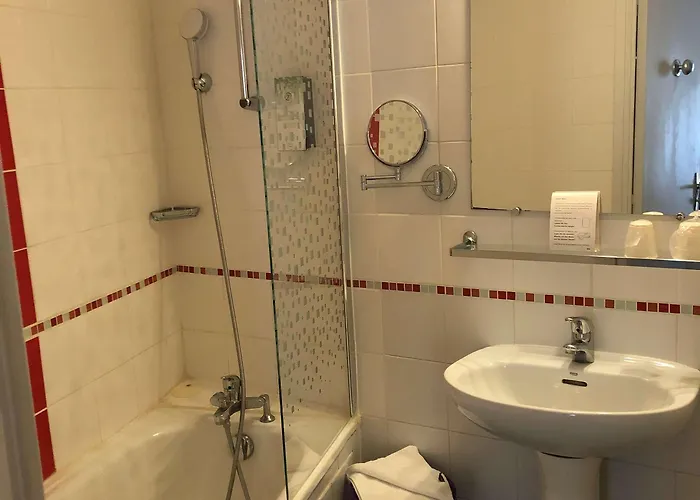 Kyriad Xiii Italie Gobelins Paryż