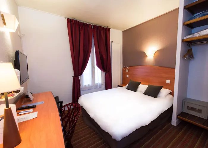 Kyriad Xiii Italie Gobelins Hotel 3*
