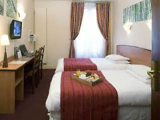 Kyriad Xiii Italie Gobelins