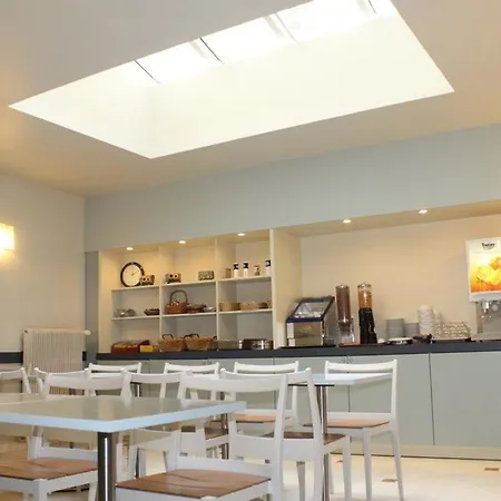 Kyriad Xiii Italie Gobelins Otel 3*